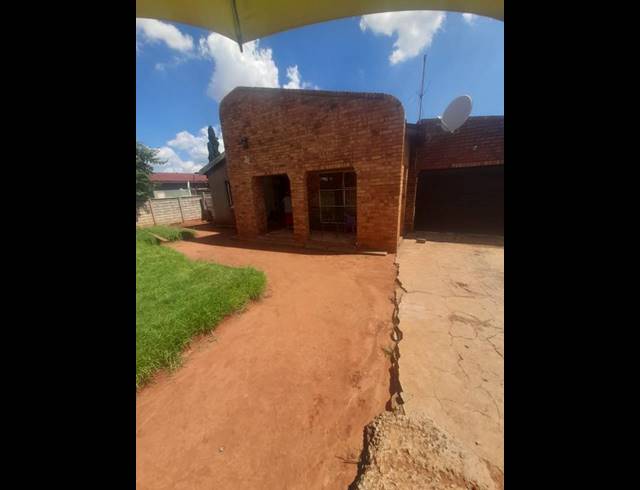 3 BEDROOM HOUSE FOR SALE IN EDEN PARK